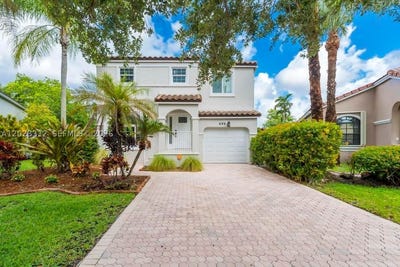 /international/us/690-nw-159th-ln-pembroke-pines-fl-110108295298/