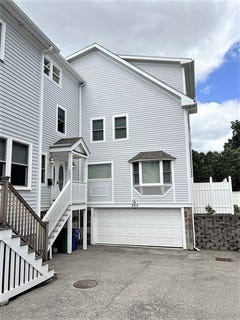 /international/us/303-cabot-st-newton-ma-110108585727/