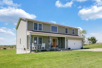 /international/us/12575-township-road-323-se-crooksville-oh-110107541952/
