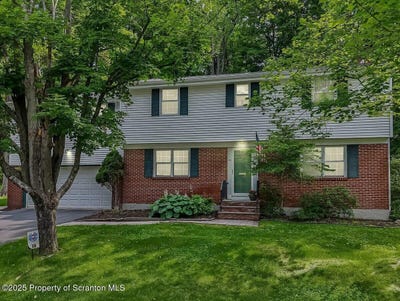 /international/us/104-sturbridge-road-clarks-summit-pa-110100308812/
