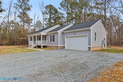 /international/us/george-washington-highway-lot-9-gloucester-va-110105110140/