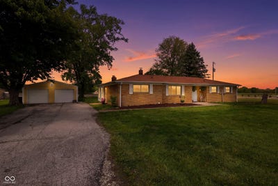 /international/us/2406-e-county-road-250-n-danville-in-110107879139/