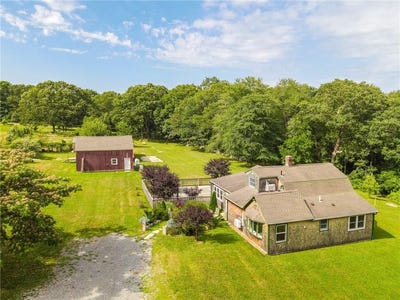 /international/us/473-klondike-road-charlestown-ri-110108499018/