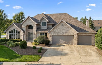 /international/us/10908-deer-point-drive-orland-park-il-110119687198/