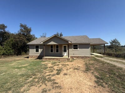 /international/us/226-private-road-3533-clarksville-ar-110120458181/
