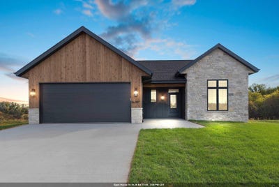 /international/us/397-farmhouse-lane-combined-locks-wi-110110173384/