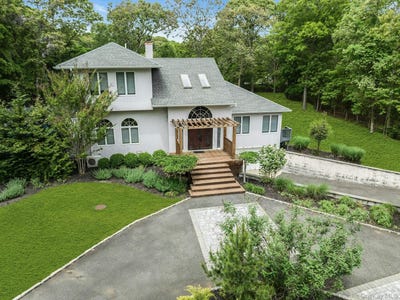 /international/us/35-bay-avenue-w-hampton-bays-ny-110107199316/