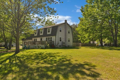 /international/us/11-patoine-place-old-orchard-beach-me-110108498098/