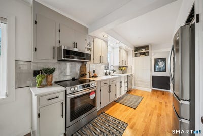 /international/us/58-superior-avenue-newington-ct-110120037716/