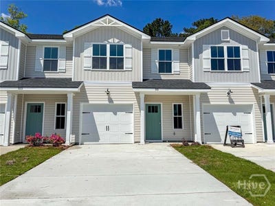 /international/us/99-heirloom-road-hinesville-ga-110106216187/