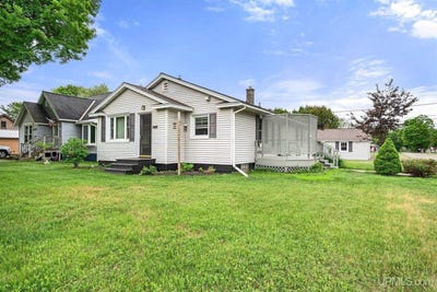 /international/us/2117-deer-lake-avenue-ishpeming-mi-110108846111/