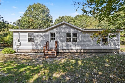 /international/us/5835-113th-avenue-pullman-mi-110120423272/
