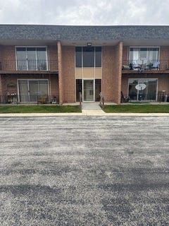 /international/us/18340-cherry-creek-drive-homewood-il-110108239905/