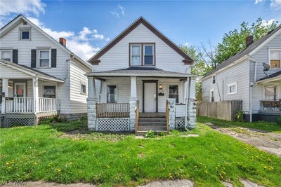 /international/us/2917-apple-avenue-lorain-oh-110107439305/