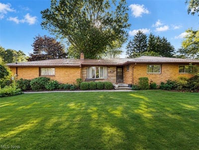 /international/us/2068-green-road-madison-oh-110108771389/