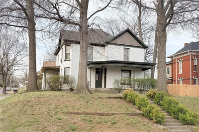 /international/us/1125-santa-fe-street-atchison-ks-110106932526/