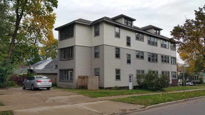 /international/us/930-emerald-street-madison-wi-110107885094/