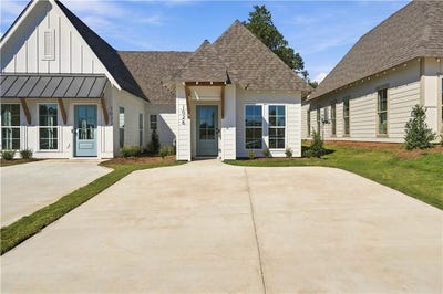 /international/us/3208-bradley-lane-auburn-al-110110372083/