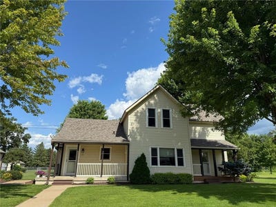 /international/us/221-22nd-avenue-sw-faribault-mn-110100767247/