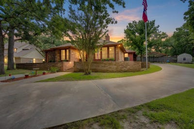 /international/us/1508-westcreek-drive-azle-tx-110109009071/