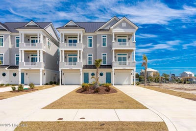 /international/us/700-atlantic-beach-causeway-atlantic-beach-nc-110098208376/