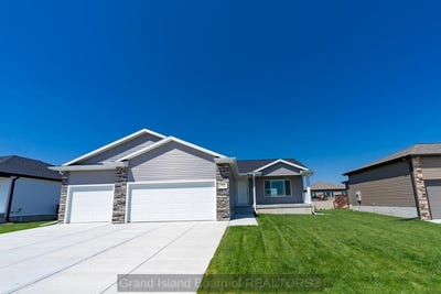 /international/us/1424-sagewood-ave-grand-island-ne-110099322256/