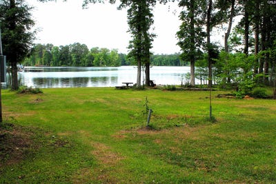 /international/us/1229-indian-creek-point-saluda-sc-110105854419/