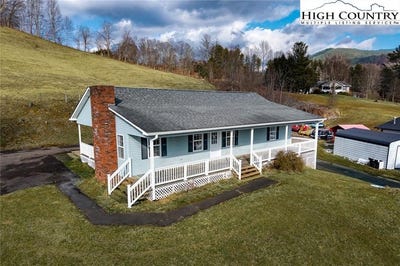 /international/us/7215-hwy-421-n-vilas-nc-110105733035/