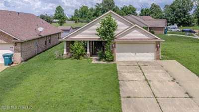 /international/us/8802-arendale-drive-southaven-ms-110108506076/