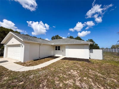 /international/us/8383-pinewood-avenue-brooksville-fl-110108988253/