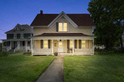 /international/us/106-e-washington-st-west-bend-wi-110100923640/?lang=zh-tw