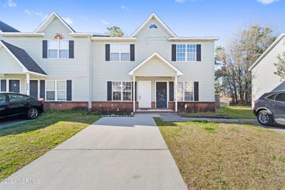 /international/us/957-w-pueblo-drive-jacksonville-nc-110107380144/