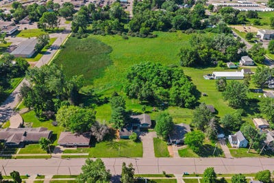 /international/us/801-w-5th-street-nekoosa-wi-110101011826/
