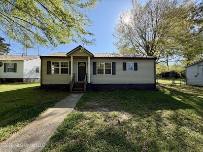 /international/us/707-n-west-street-mendenhall-ms-110106818980/