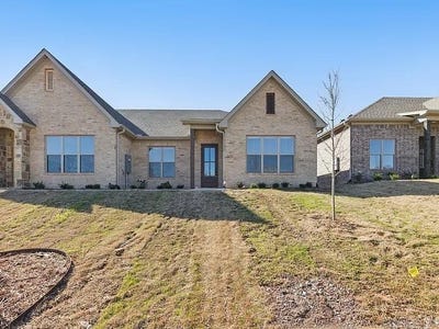 /international/us/207-edgewood-circle-little-rock-ar-110100744341/