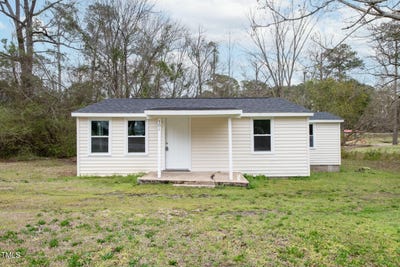 /international/us/501-n-14th-street-erwin-nc-110098028057/