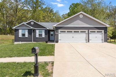 /international/us/10334-hawks-nest-drive-hillsboro-mo-110107511990/