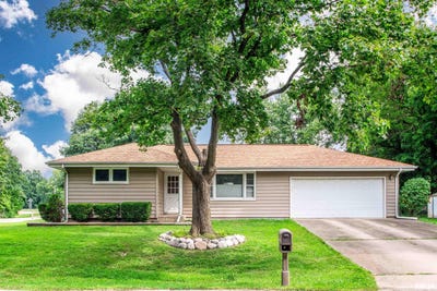 /international/us/2800-fondulac-drive-east-peoria-il-110101454938/