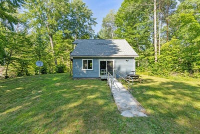 /international/us/16698-220th-avenue-big-rapids-mi-110119398119/