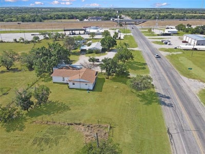 /international/us/12717-highway-6-eastland-tx-110101473423/