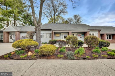 /international/us/445-white-horse-avenue-hamilton-nj-110098895693/