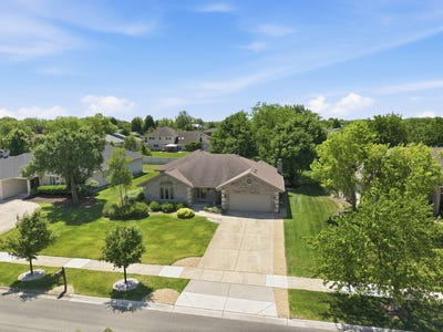 /international/us/9911-195th-street-mokena-il-110108571298/