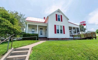 /international/us/1027-franklin-st-tell-city-in-110108069284/