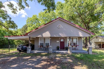 /international/us/103-e-rock-street-morrilton-ar-110108147060/