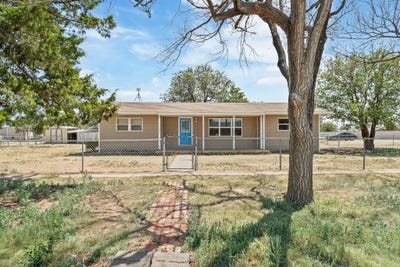 /international/us/401-e-7th-street-claude-tx-110109793567/