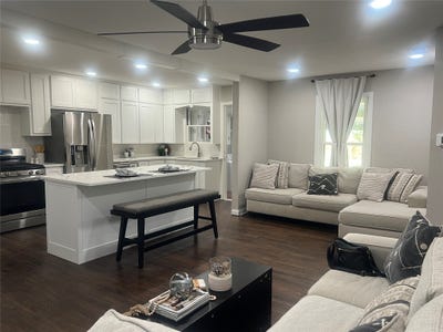 /international/us/1021-e-russell-avenue-carrollton-tx-110120588350/