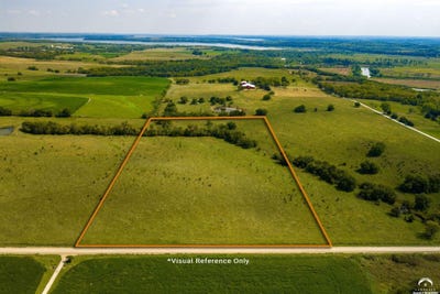 /international/us/1230-e-100-road-berryton-ks-110104303764/