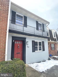 /international/us/752-college-parkway-rockville-md-110107289783/