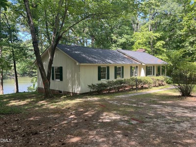 /international/us/113-country-brook-lane-youngsville-nc-110105526517/