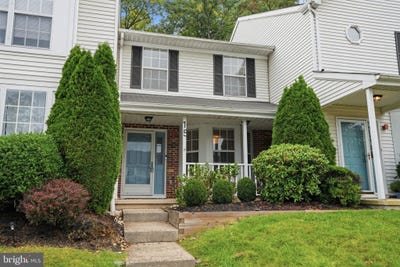/international/us/15-fair-oaks-court-newtown-pa-110120583626/